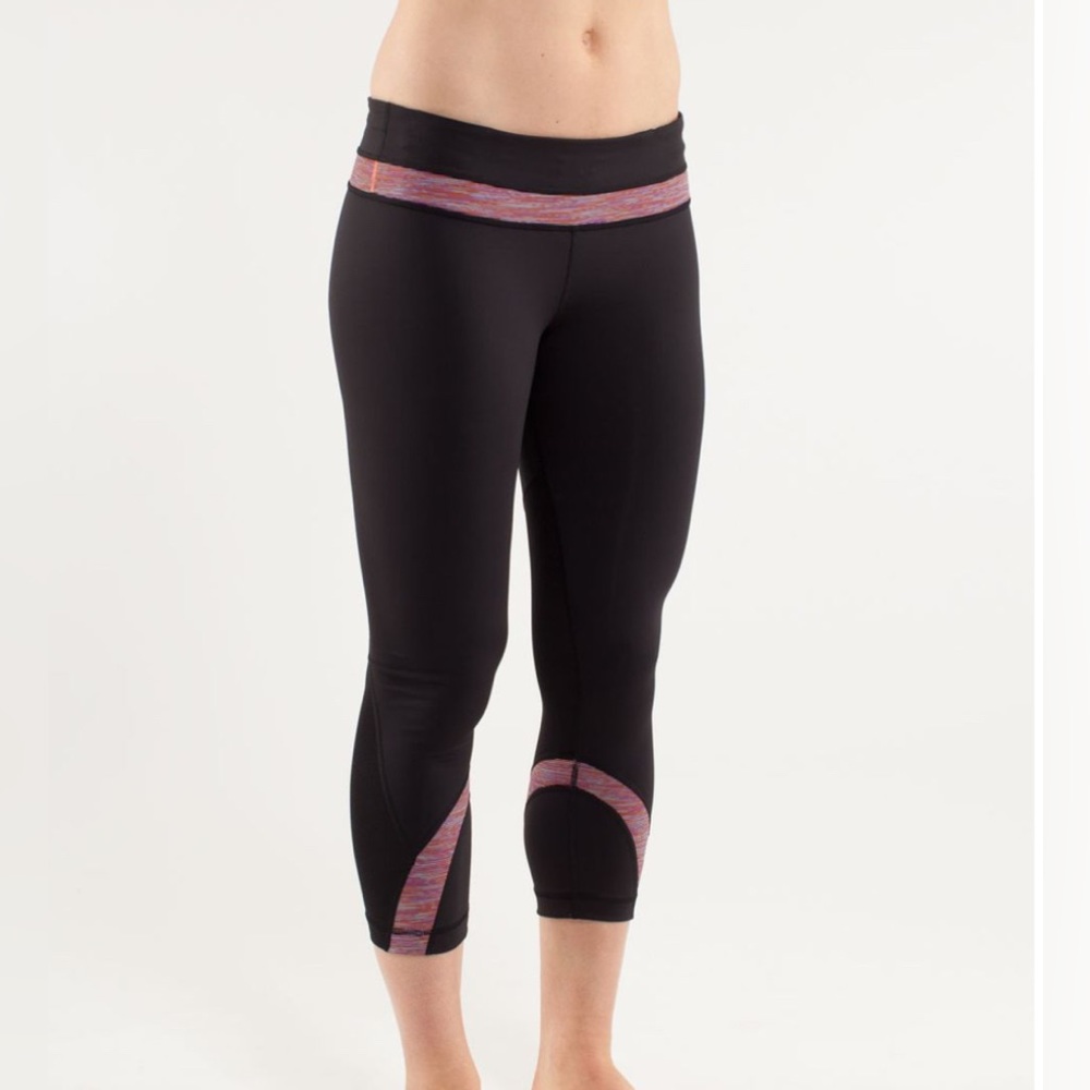 Lululemon Run: Inspire Crop II Size 2 Black / Multi